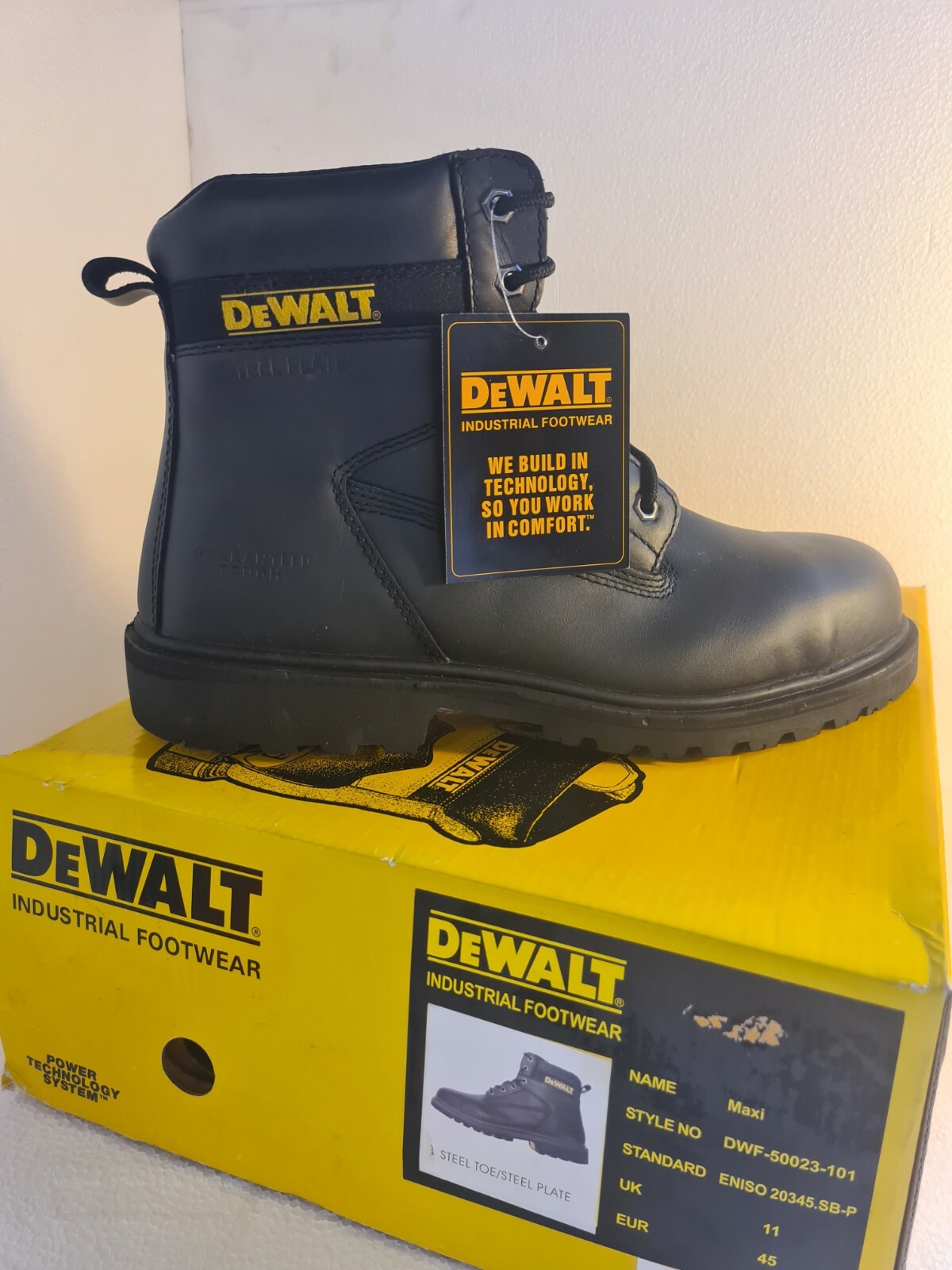 dewalt ladies safety boots size 5