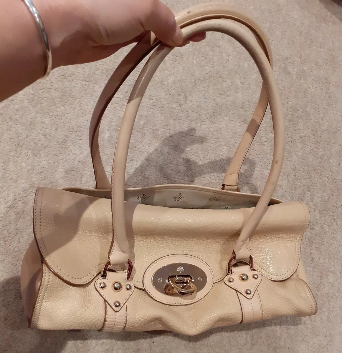 Authentic Mulberry Cream Beige Goat Leather Shoulder Bag