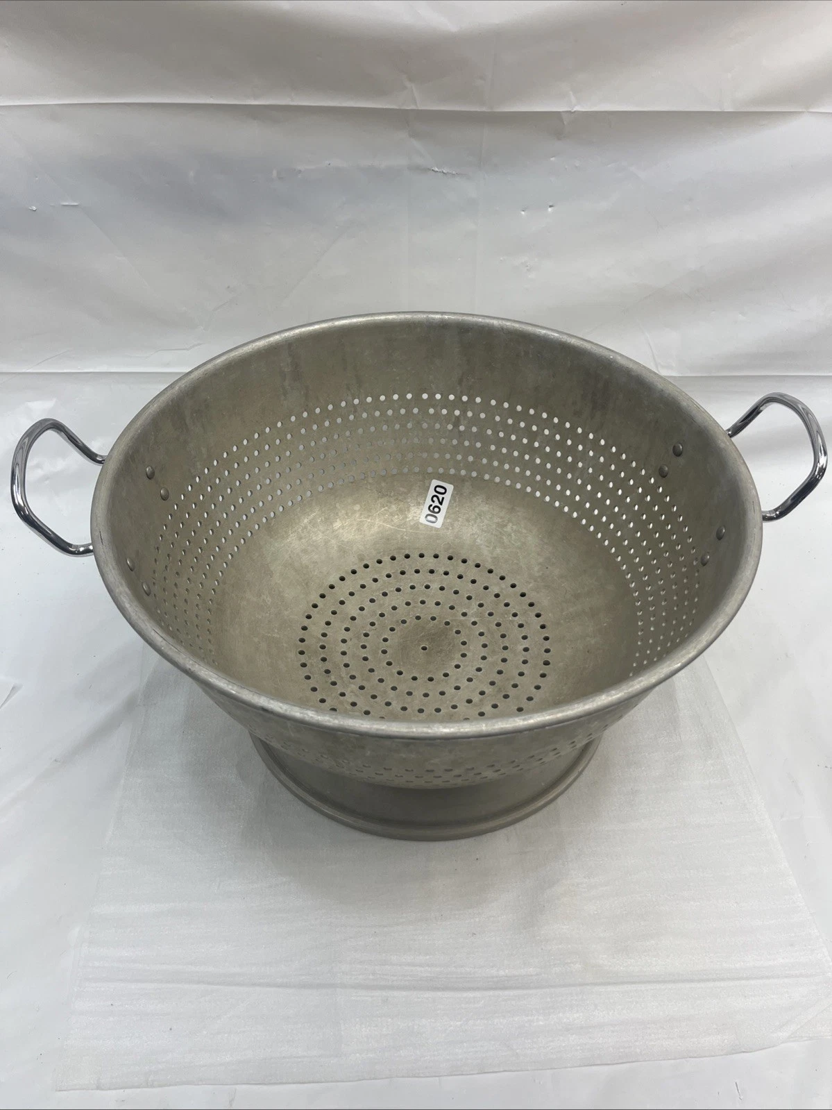 LARGE VTG Wear-Ever #4616 Aluminum Lincoln Wear Ever Strainer Commercial Size