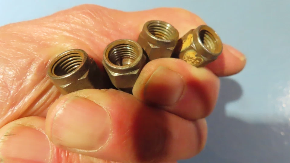 Lote de 4 acessórios de linha de freio de rosca Volvo 1800 P1800 P1800ES 122 SAE - Imagem 4 de 4