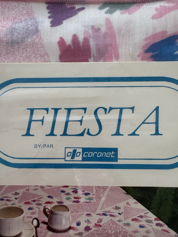 Vintage New in Package Fiesta Pink Tablecloth Geometric 80s 90s 59" x 98" EG - Image 3 of 4