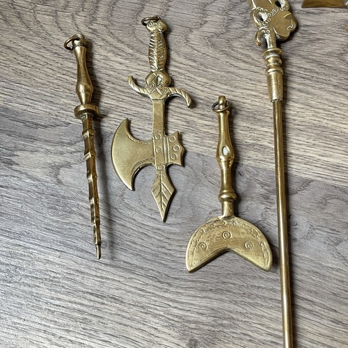 Vintage Brass Set Of 18 Chinese Arms of Wushu Weapon Set- w/ Rack - Martial Arts - Picture 5 of 14