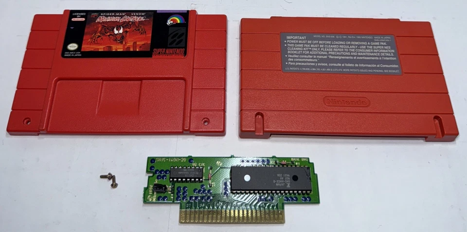Maximum Carnage Limited Edition Red SNES OEM Complete w/ Box + Poster & Manual - Image 3 of 4