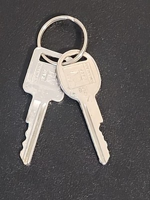 Vintage GM Set of Car Keys For GM Cars Hillman B-50 C and B-51 D