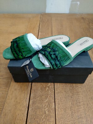 Paar grüne Maximum Dutti Sandalen Gr. 38