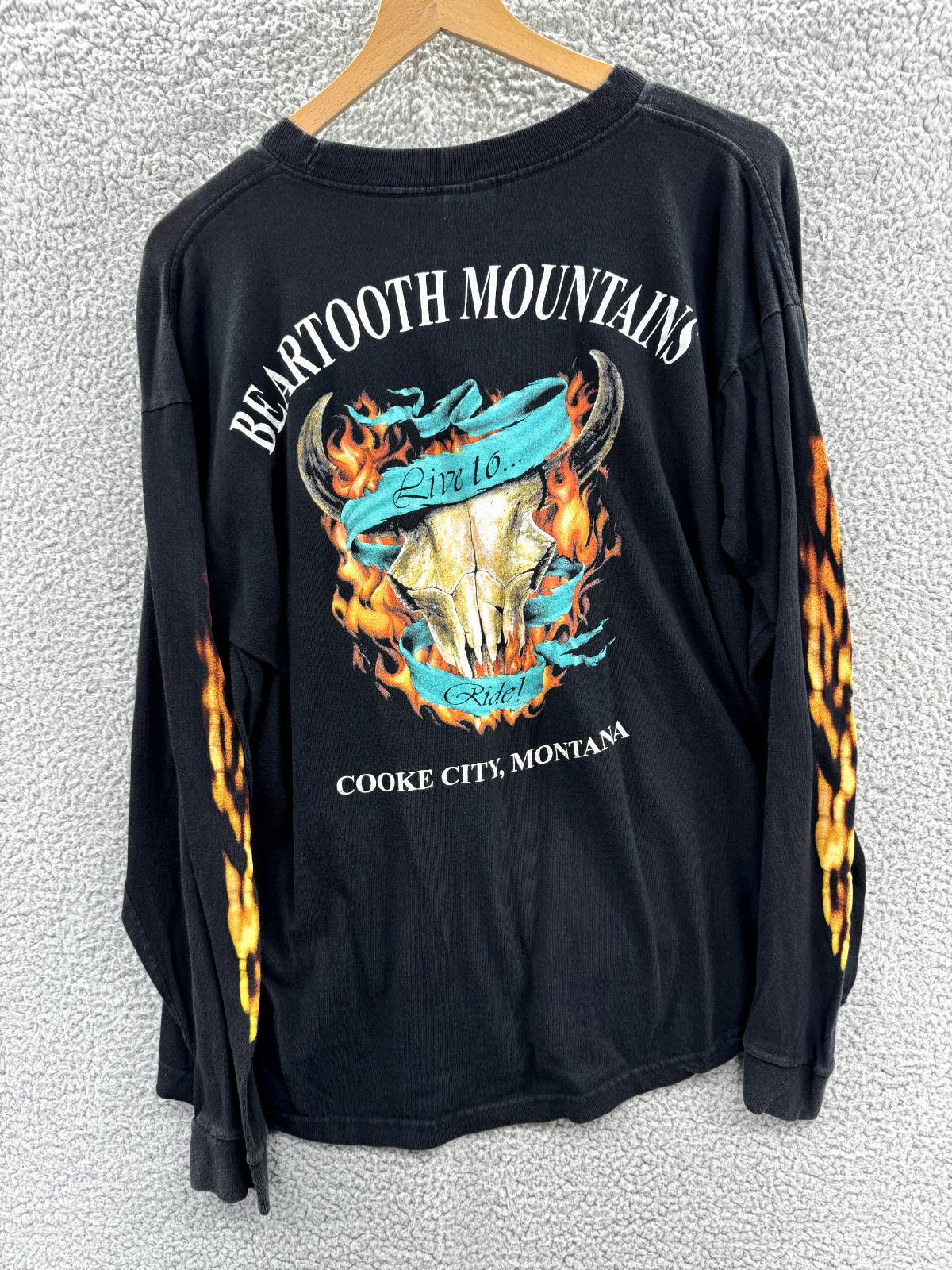 Vintage Beartooth Mountains Flames Motorcycle Shi… - image 1