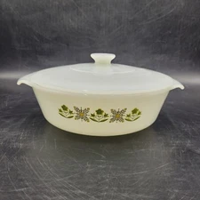 Anchor Hocking Fire King 1-1/2 Qt. Meadow Green Covered Casserole Dish 437