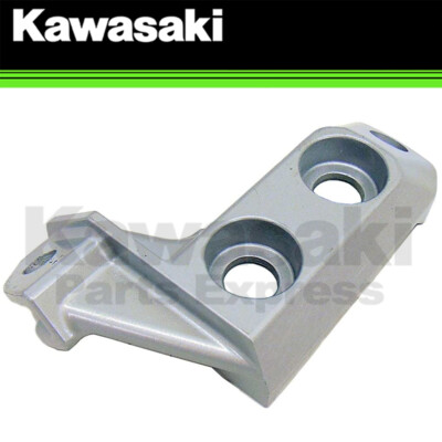 Coursページ Genuine Nissan 300ZX Engine Mount Torque Strut