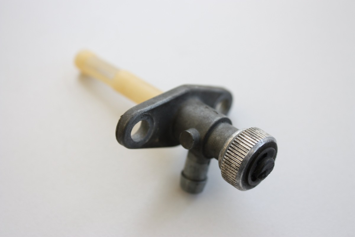 K 2005 KTM SMC 950 SUPERMOTO FUEL TAP | eBay