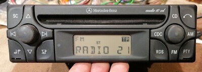 Org. Mercedes Benz Audio 10 Autoradio CD Alpine MF2910 A1708200386 + Code 
