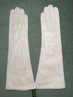Vintage Saks Fifth Avenue Cream Kidskin Leather Gloves Size 7 Lined