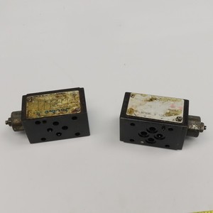 Double A NYNNC 3 10A1 Hydraulic Sandwich Valve Lot Of 2