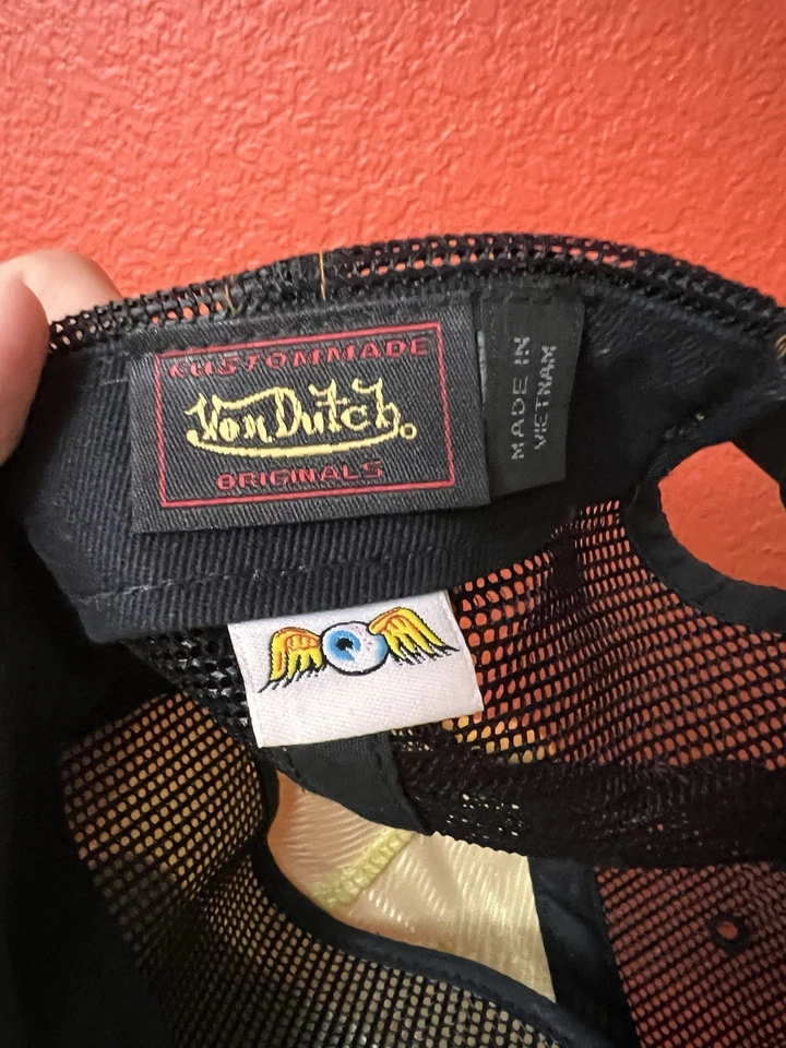 Sombrero de camionero vintage Von Dutch Snapback Y2K amarillo satinado logotipo brillante Foto 3 de 4