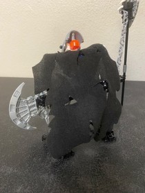 Lego Bionicle VEZON & KARDAS, Item #10204, Complete, *MINT*