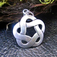 Solid 925 Sterling Silver Celtic Heart CINQUEFOIL Eternal Love Knot Pendant