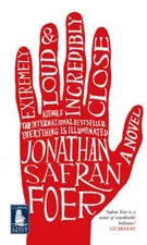 Extremely Loud and Incredibly Close [Large Print] by Jonathan Safran Foer