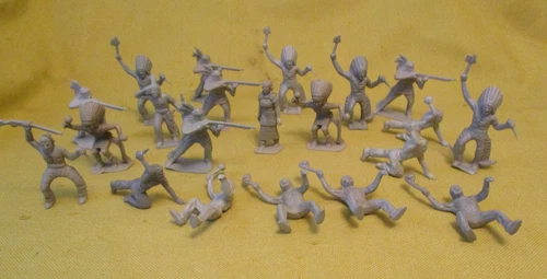 Vintage Marx Fort Apache Stockade Play Set 60mm Gray Soft Plastic Indians X 21