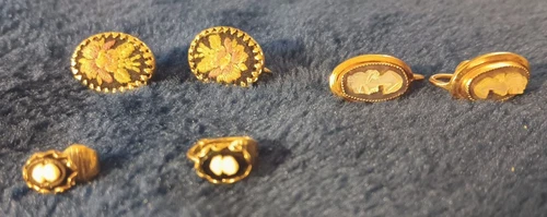 Three Pair Vintage  Clip-on Earrings  Goldtone Cameo Acrylic Costume Jewelry