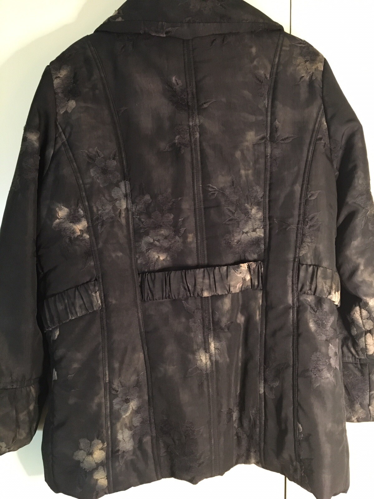 Neyelle Large Poly Filled Boho Jacket Floral Etch… - image 7