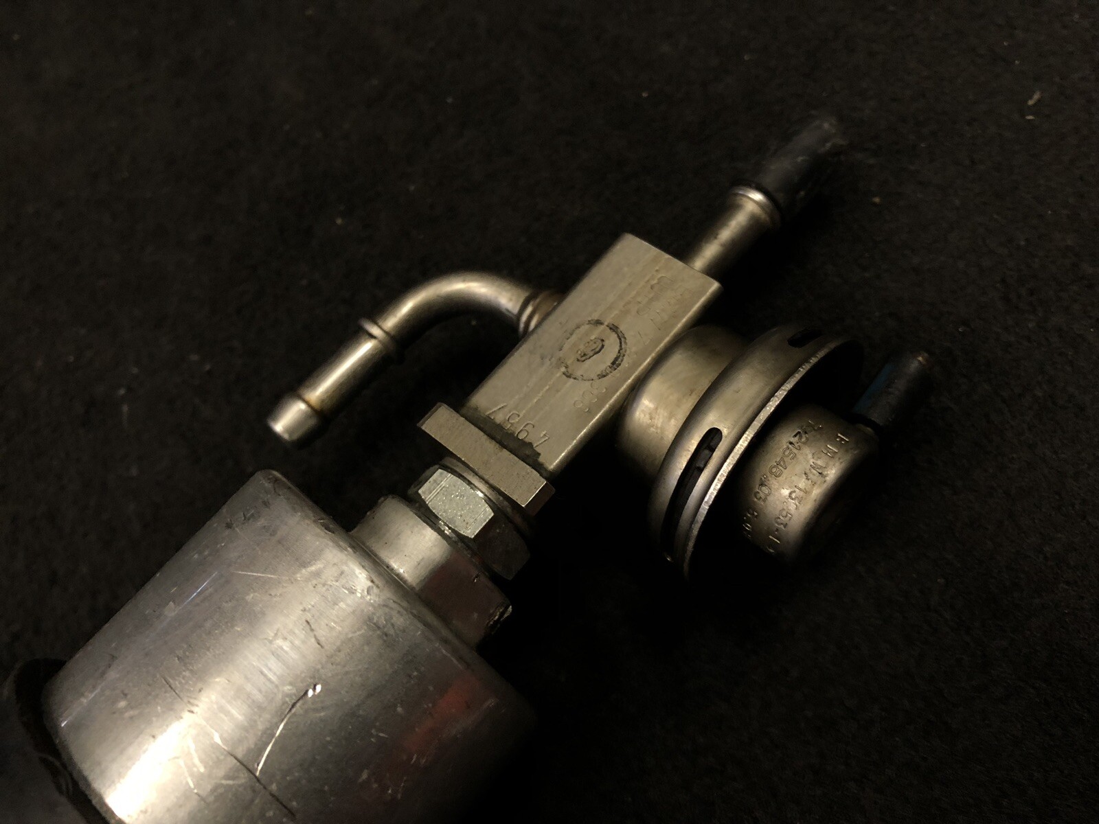 20012006 BMW E46 M3 FUEL PRESSURE REGULATOR + FILTER OEM eBay