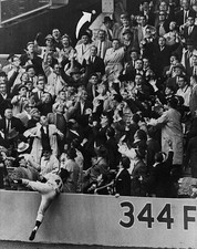 Matty Alou San Francisco Giants can't make the play on a home run - Old Photo