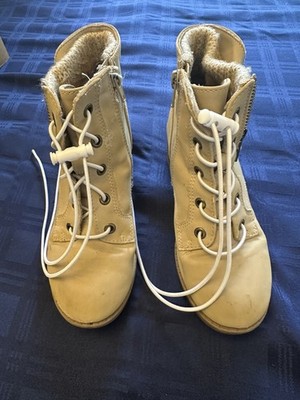 Jellypop Girls Tan Faux Suede Lace Up Ankle Booties Side Zipper Lining Size 2