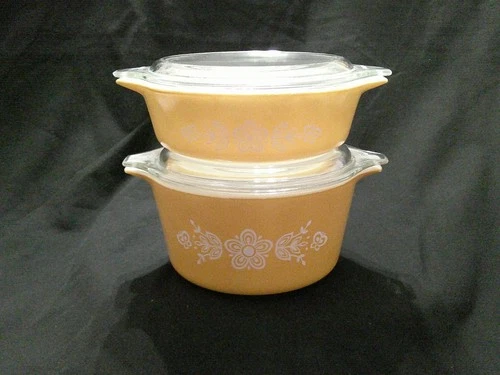 Vtg PYREX Butterfly Gold Lot of 2 Casserole #471 & #473 w Lids Near Pristine