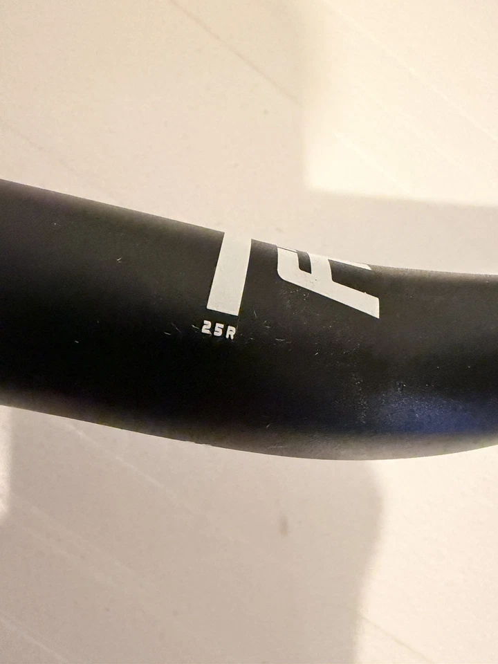 Deity Topside 35 Riser Bar 25m/800mm - Green. Brand New NOS. - Image 2 of 4