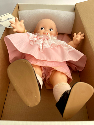 POUPEES DÉBUT XXE. Anciennes KEWPIE dolls Rose O'Neill en BISCUIT