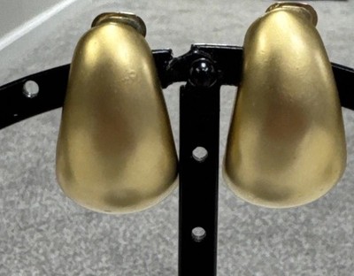 Vintage Gold Tone Matte Heavy Distinctive Chunky Bean Clip on Earrings