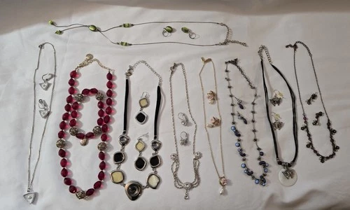 Vtg Costume Jewelry Lot Of 9 Sets Some Signed Necklaces Earrings & Bracelet Rare