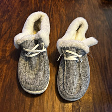 Women  s Gray/White Moccasin Slippers Size 6 Lace Up Faux Fur Lined Round Toe