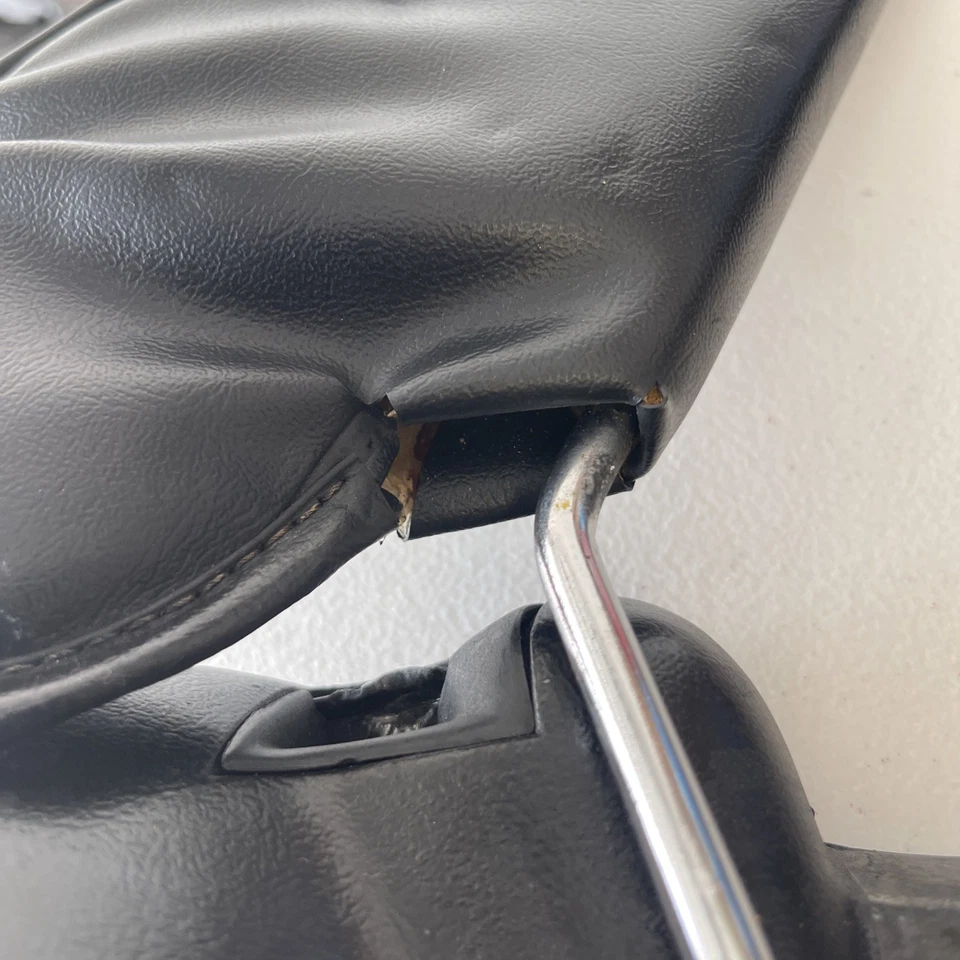 Пара черных внутренних солнцезащитных козырьков для кабриолета Ford Mustang 1987 1993 годов выпуска - Изображение 4 из 4