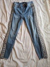 New DulceBé Denim Women's Jeans Size 9 28 Waist Actual 29" Distressed Hem