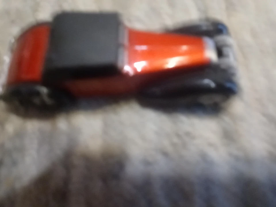 Modelos de Antaño Y.17 - 1938 Hispano Suiza 1/43 Rojo Cereza Negro Base #123 Foto 3 de 4