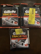 Gillette Trac II/2 PLUS Razor Blade Shaver Replacement Cartridges Refill DAMAGED
