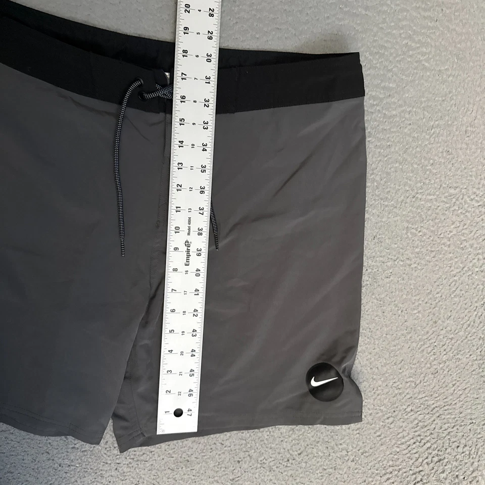 Nike Board Shorts Mens Size 36 Gray - Image 4 of 4