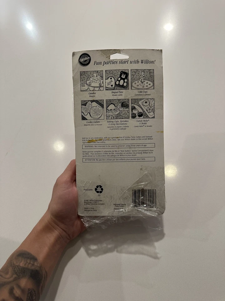 1997 Vintage Halloween Wilton Party Cutlery Set Orange Utensils Retro - Image 3 of 4