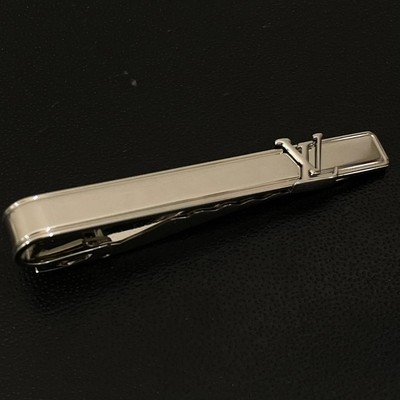LOUIS VUITTON Silver Tie Clip LV Initials M61981 w/ Box & Pouch