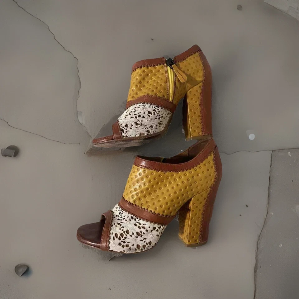 Zapatos Latitude Mujer Tacones Mujer Talla US 8 Medianos Cuero Cremallera Hechos en Italia Foto 2 de 4