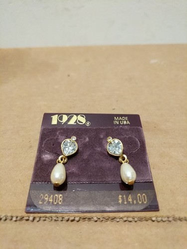 1928 Bling Simulated Pearl Earrings ๐ - Picture 1 of 3