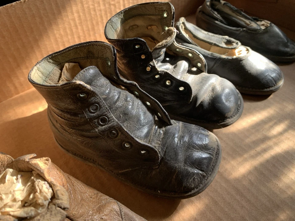 Лот антикварной детской обуви 5 шт. - Изображение 4 из 4