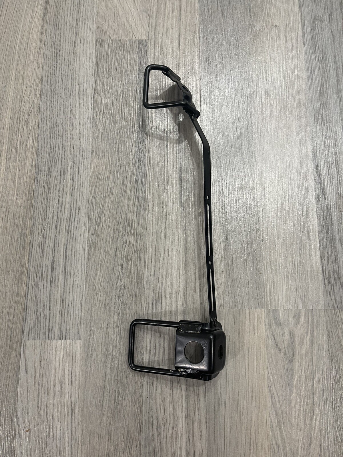 06 07 08 OEM Lexus GS300 Rear Left Seat Bracket eBay