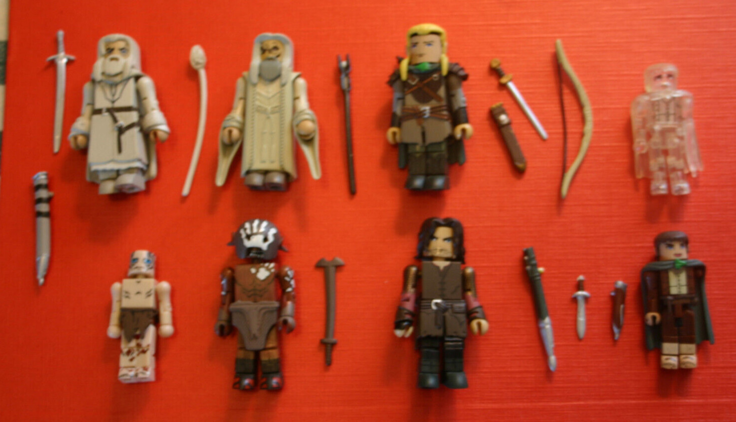 Lot of Lord of The Rings MiniMates and accessories