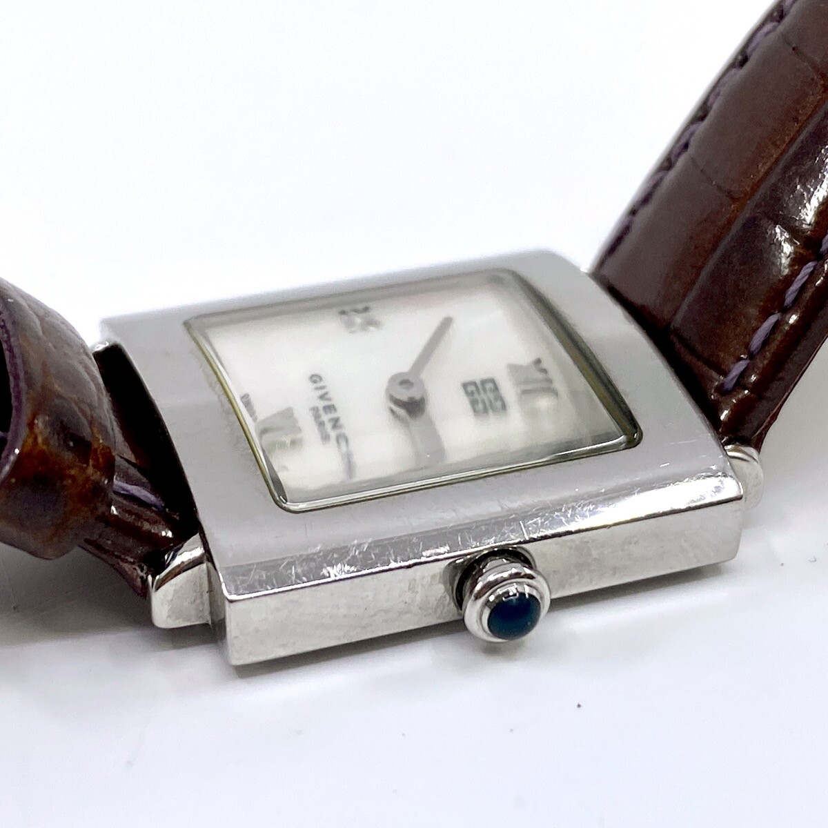 Givenchy Attitude Line ELT.06.IV Women's Quartz Stainless Givenchy Attitude Line ELT.06.IV Women's Quartz Stainless