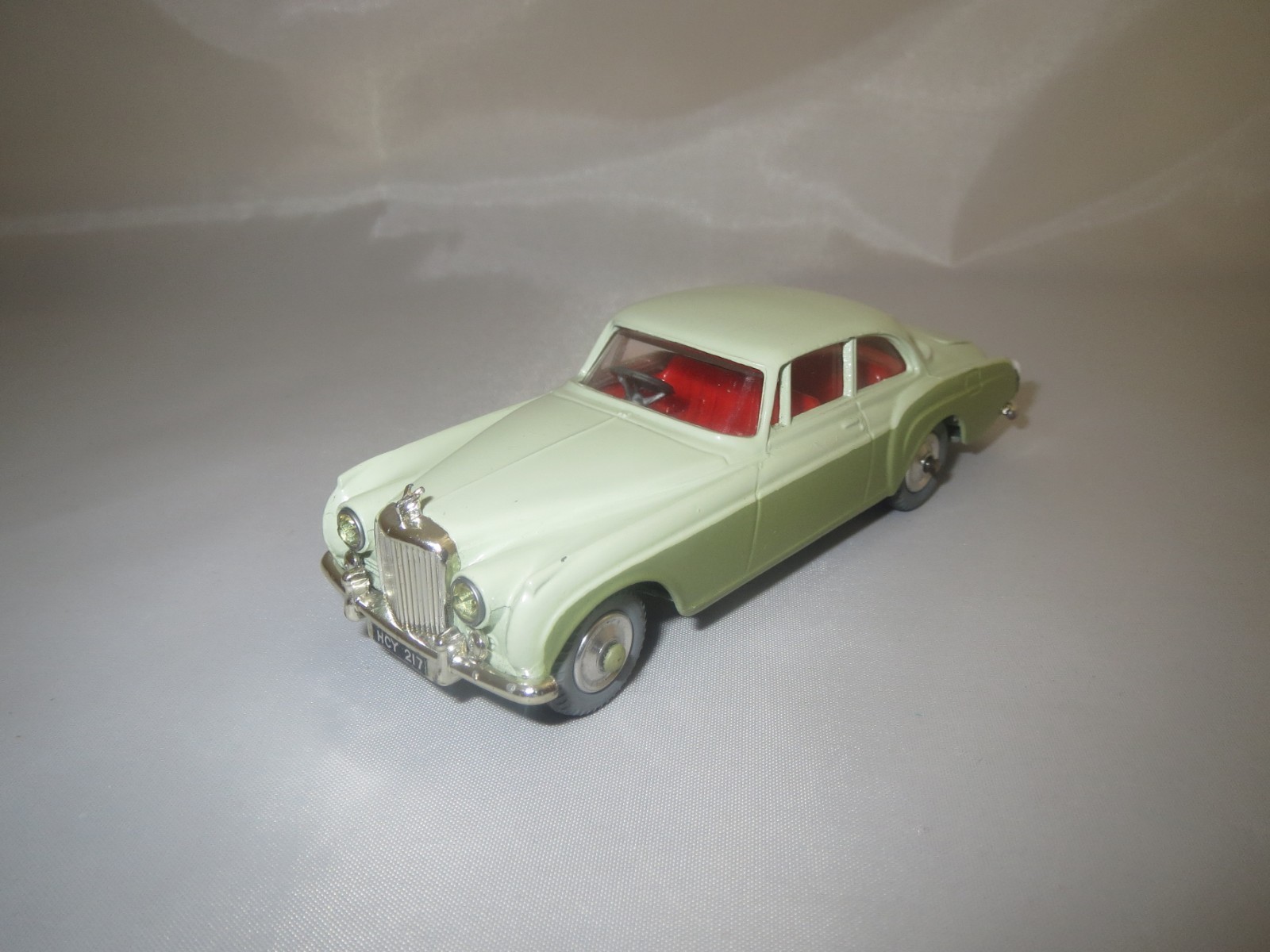 Corgi Toys 224 Bentley Continental Sport Saloon (hell-dunkelgrün) ohne Vp. Corgi Toys 224 Bentley Continental Sport Saloon (hell-dunkelgrün) ohne Vp.