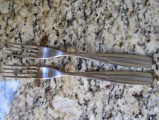 STUDIO WILLIAM STAINLESS FORKS STYLE: PAPAYA SET/2 FREE SHIP