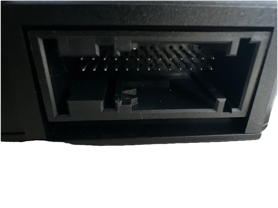 2012-2015 VW PASSAT TIGUAN CC NAVIGATION CONTROL MODULE 561035285A 🔥🚗 - Image 2 of 2