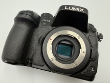 Panasonic Lumix GH4 Mirrorless Digital Camera 16.0MP Black