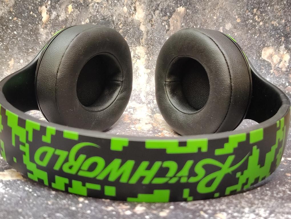 Beats by Dr. Dre Studio3 Camo Collection On Ear Wireless